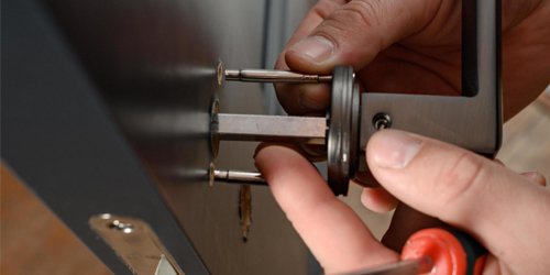 Servicios de Instalación de todo tipo de chapas - Cerrajero Express